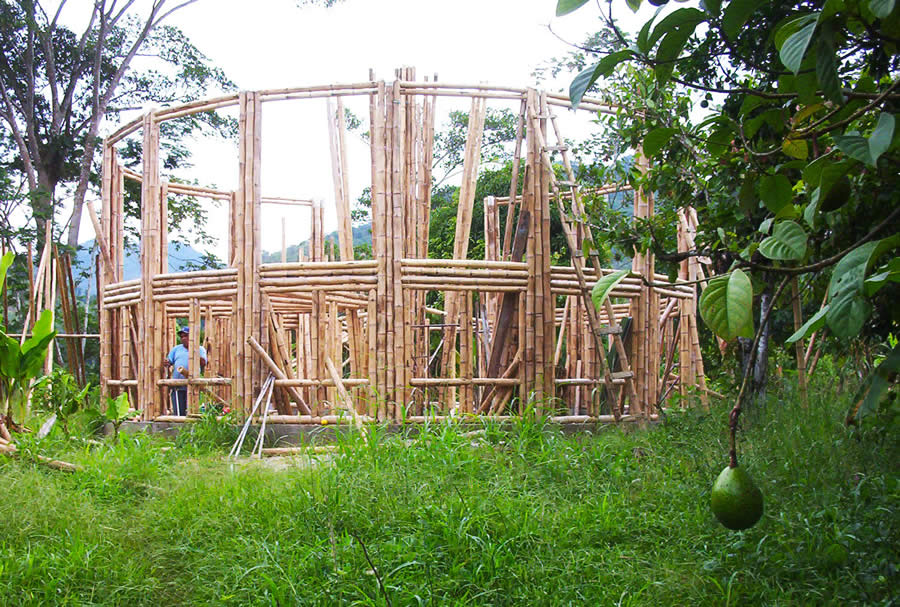 Casa Circular de bambu Cerron Arquitectos
